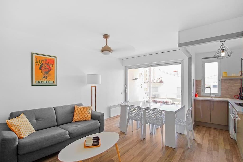 Appartement Calme Et Moderne Avec Vue Mer 74 Canet-en-Roussillon Esterno foto